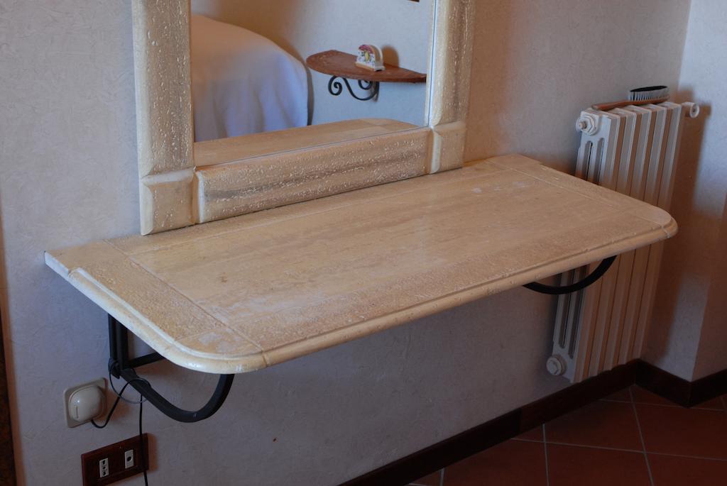Eremo Hotel Casa Del Sorriso エーリチェ 部屋 写真